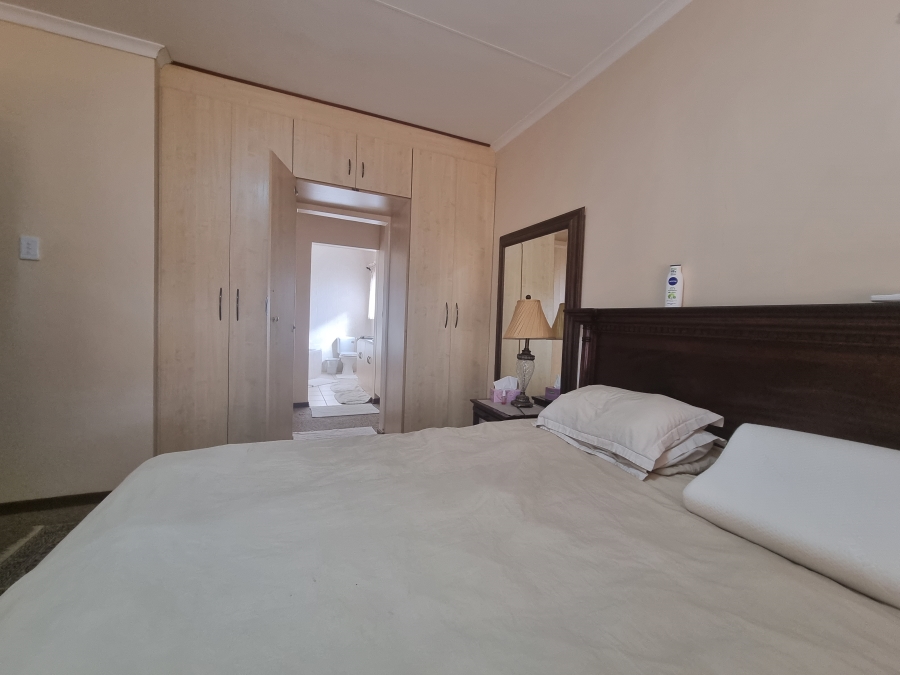3 Bedroom Property for Sale in Hillcrest Northern Cape